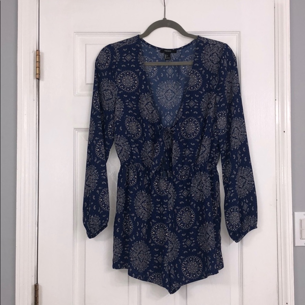 Forever 21 navy tie front romper-Large